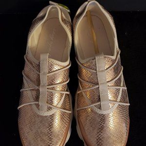 Easy Spirit Relenie NWT  9.5